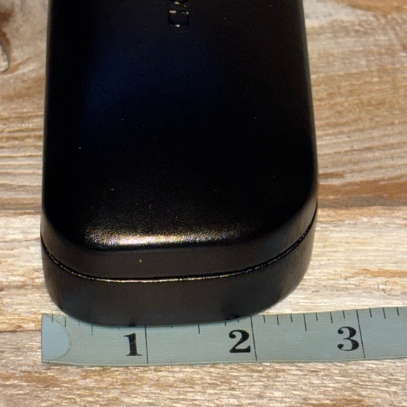 Coach New York Eyeglass Hard Clam Shell Case Black - Picture 9 of 10